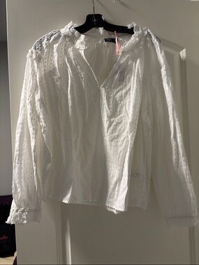 Vineyard Vines White Eyelet Ruffle Neck Blouse